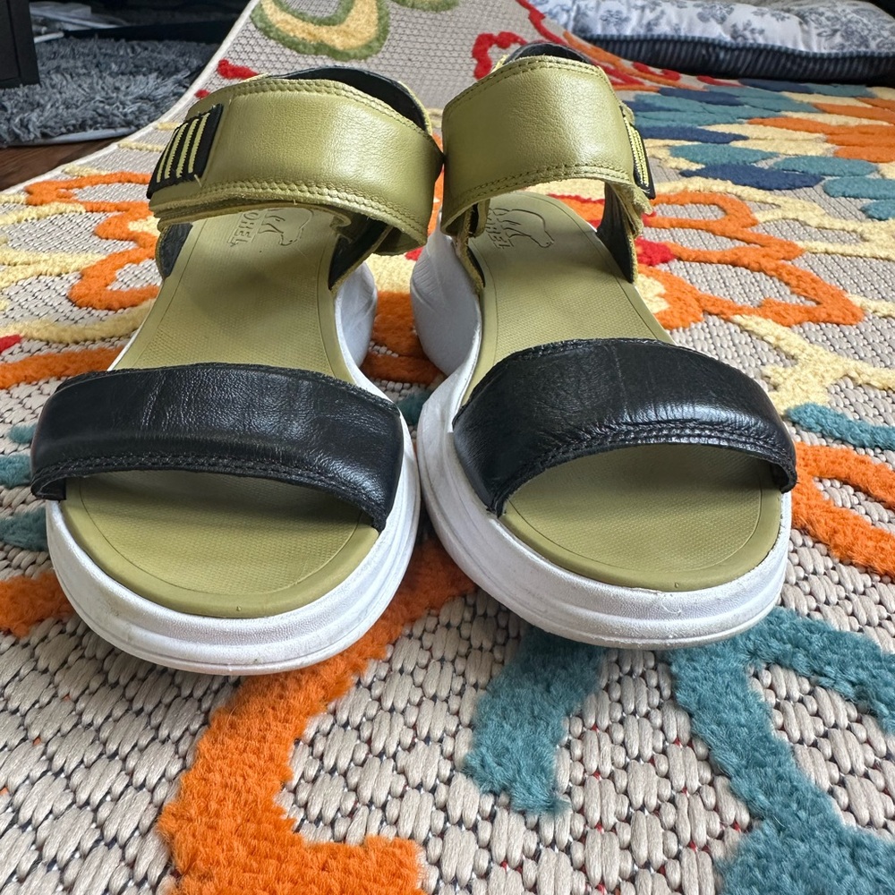 Sorel women’s Sandals in Black and Olive - Picture 2 of 9